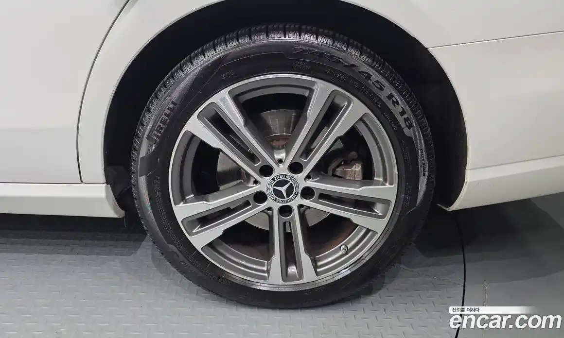 Mercedes-Benz E-Class 2021 2.0 гидро в Москве № 2127624, фото 7