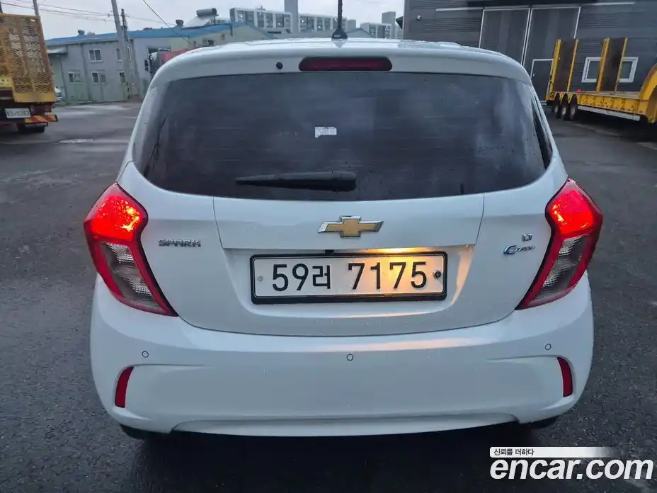 Chevrolet Spark 2017 1.0 гидро в Москве № 2128630, фото 16