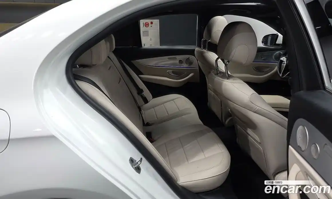 Mercedes-Benz E-Class 2021 2.0 гидро в Москве № 2128812, фото 12