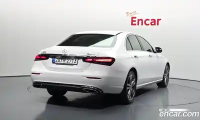 Mercedes-Benz E-Class 2021 2.0 гидро в Москве № 2128812, миниатюра 2