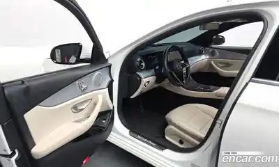 Mercedes-Benz E-Class 2021 2.0 гидро в Москве № 2128812, миниатюра 10