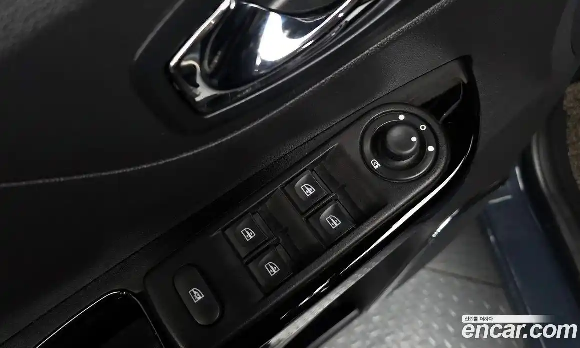 Renault QM3 2016 1.5 гидро в Москве № 2129012, фото 19