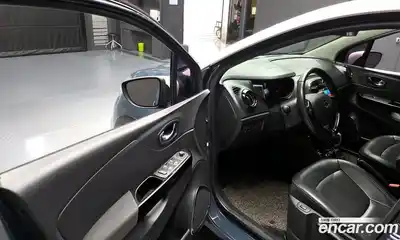 Renault QM3 2016 1.5 гидро в Москве № 2129012, миниатюра 10