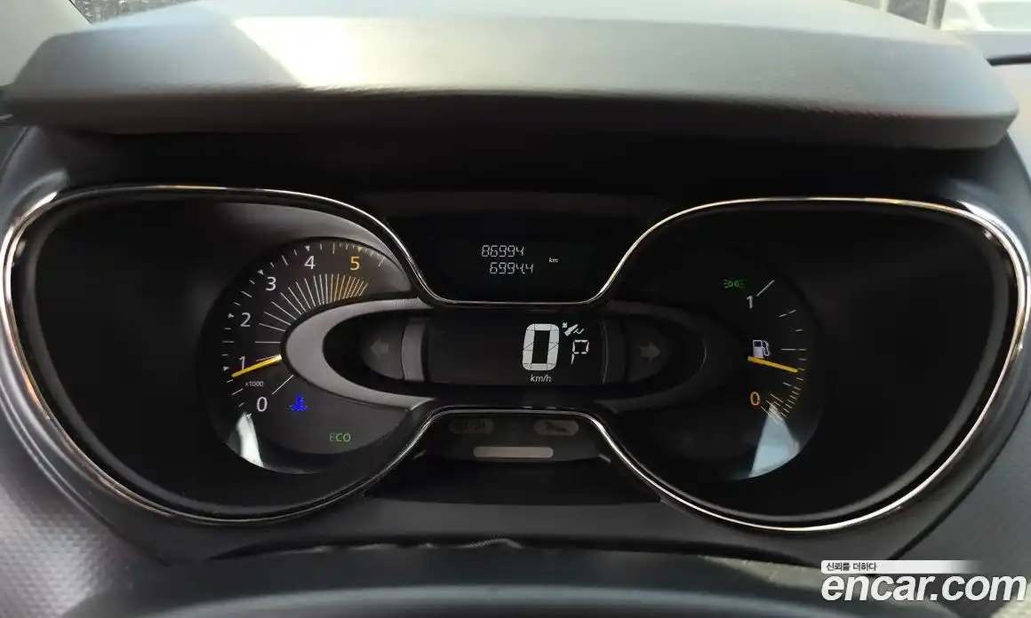 Renault QM3 2015 1.5 гидро в Москве № 2129079, фото 11