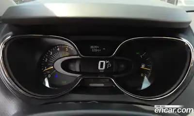 Renault QM3 2015 1.5 гидро в Москве № 2129079, миниатюра 11