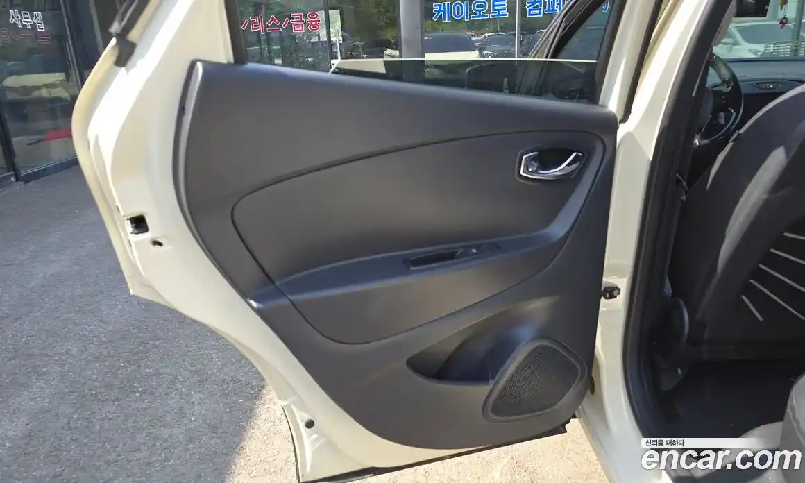 Renault QM3 2015 1.5 гидро в Москве № 2129079, фото 15