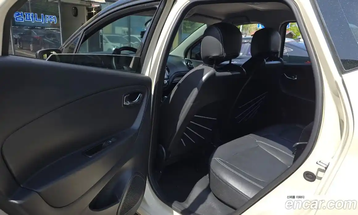 Renault QM3 2015 1.5 гидро в Москве № 2129079, фото 16