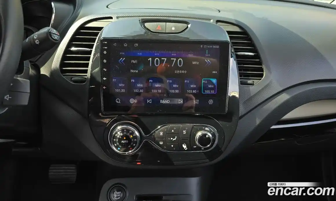 Renault QM3 2015 1.5 гидро в Москве № 2129079, фото 20