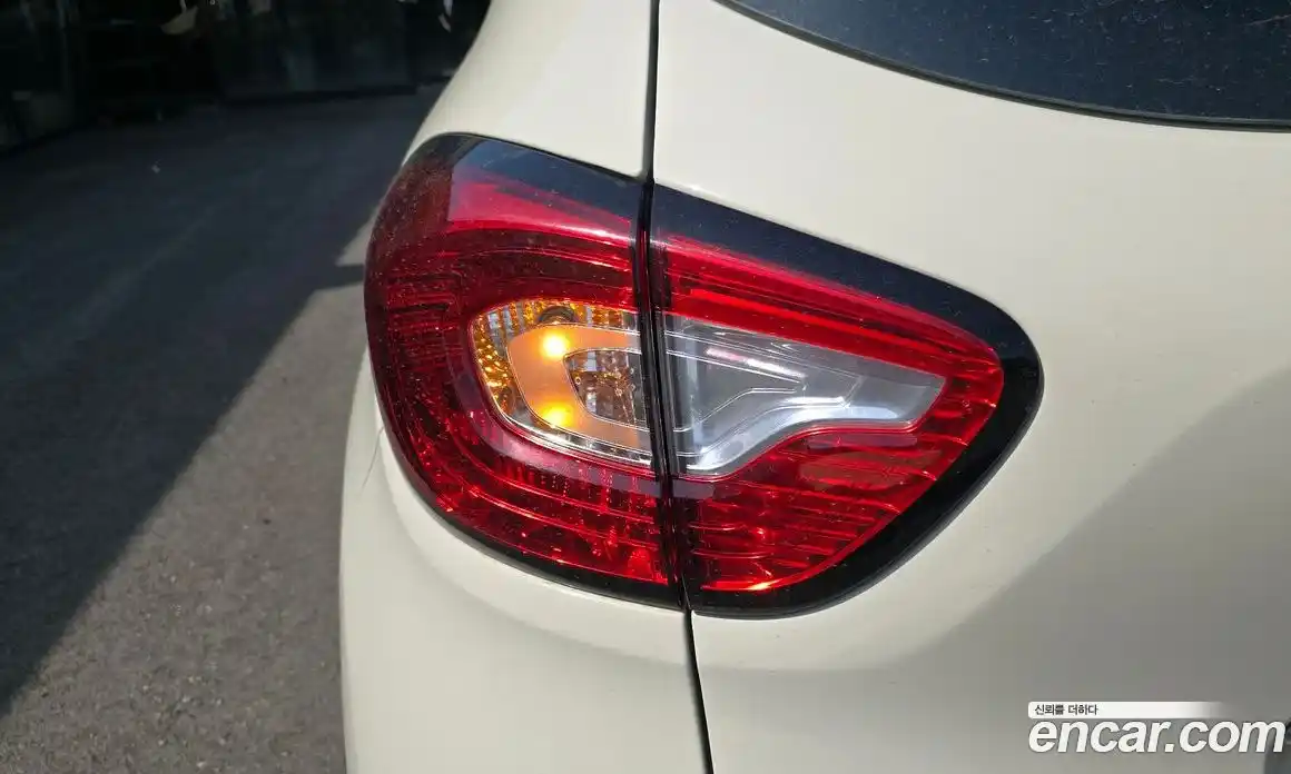Renault QM3 2015 1.5 гидро в Москве № 2129079, фото 9