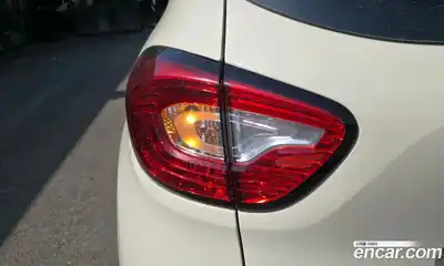 Renault QM3 2015 1.5 гидро в Москве № 2129079, миниатюра 9
