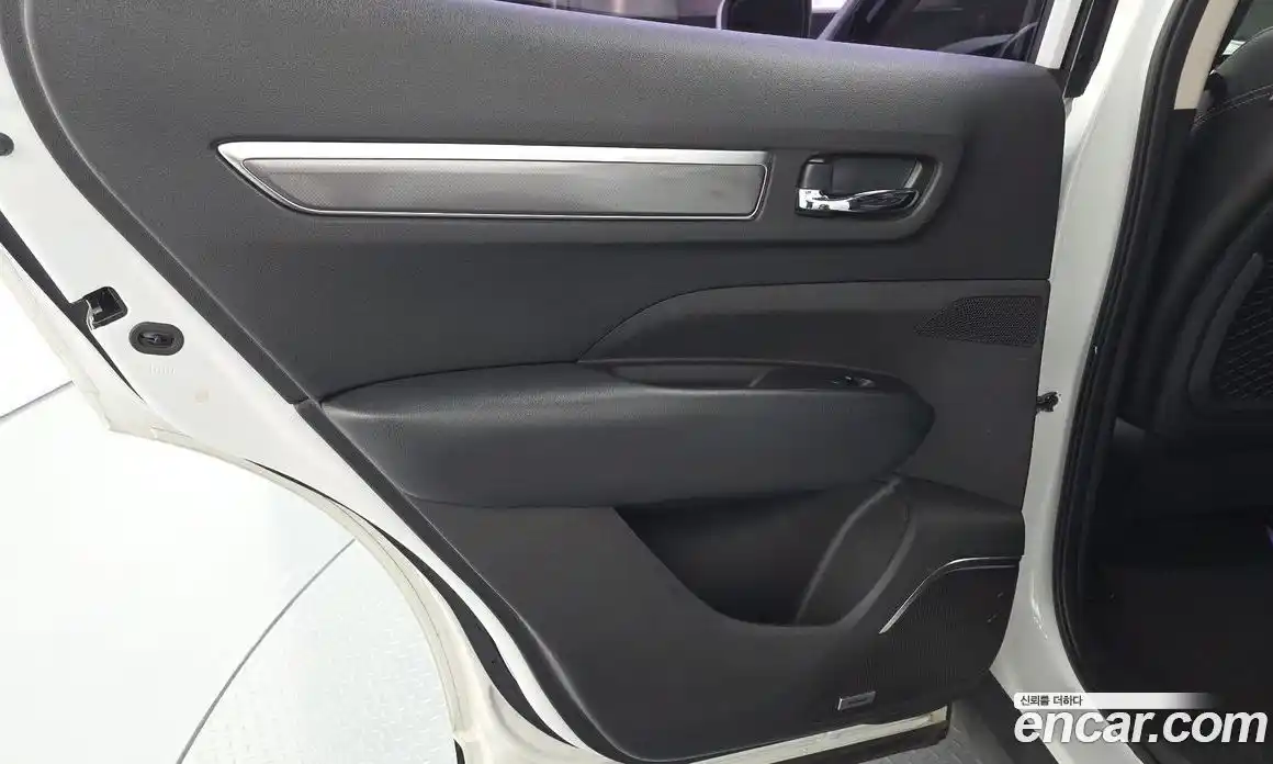 Renault QM6 2018 2.0 гидро в Москве № 2129109, фото 15