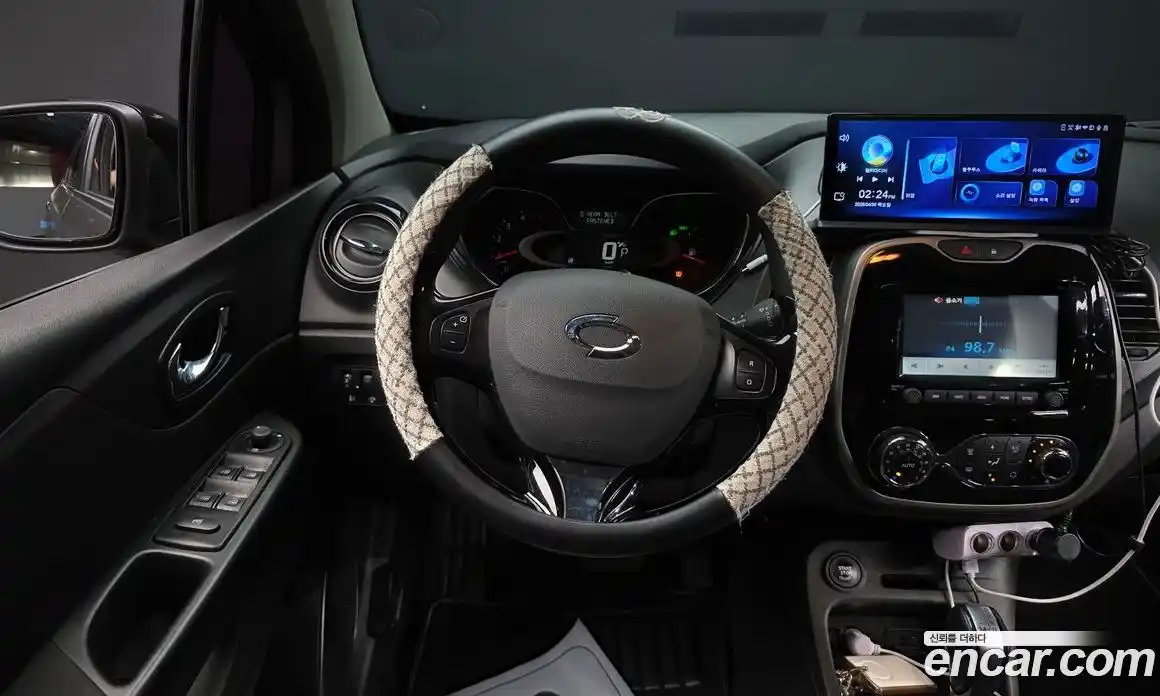 Renault QM3 2017 1.5 гидро в Москве № 2129123, фото 13