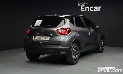 Renault QM3 2017 1.5 гидро в Москве № 2129123, миниатюра 2