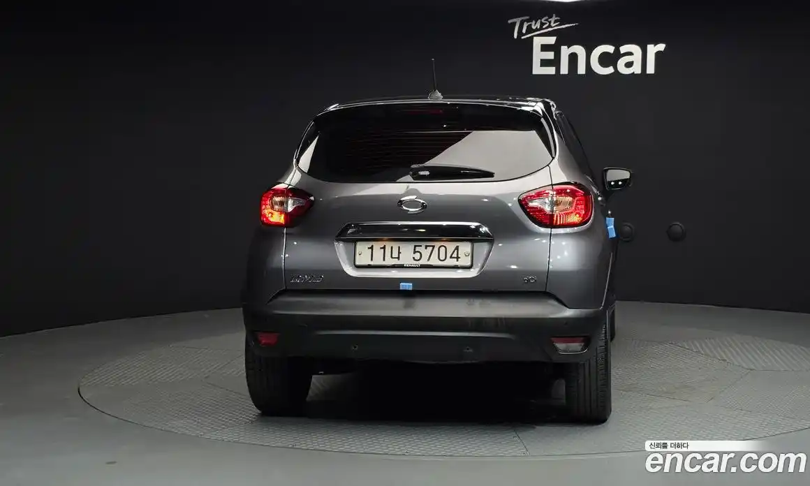Renault QM3 2017 1.5 гидро в Москве № 2129123, фото 4