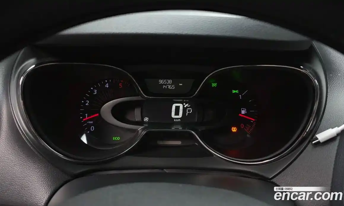 Renault QM3 2017 1.5 гидро в Москве № 2129123, фото 8