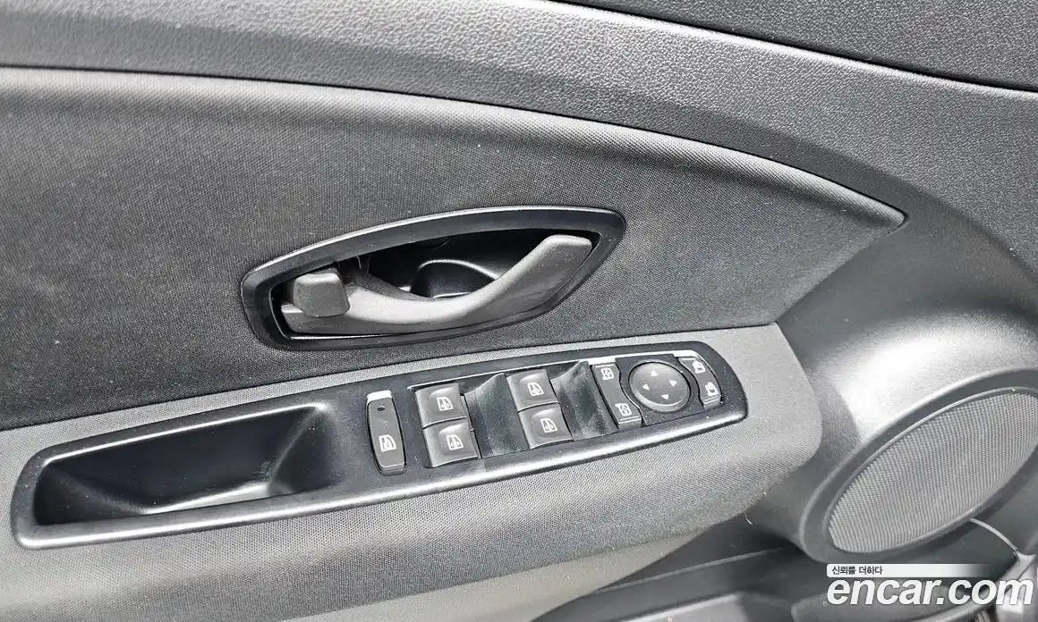 Renault SM3 2014 1.6 гидро в Москве № 2129174, фото 16