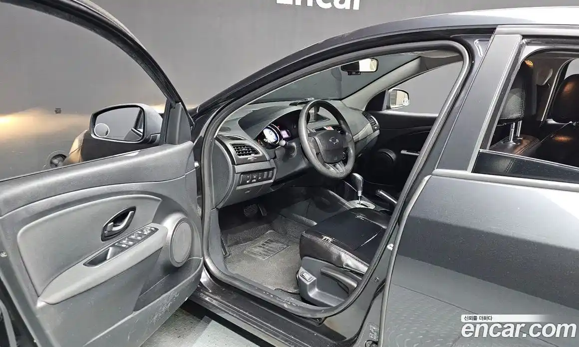 Renault SM3 2014 1.6 гидро в Москве № 2129174, фото 10