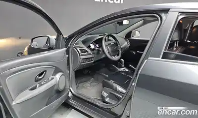 Renault SM3 2014 1.6 гидро в Москве № 2129174, миниатюра 10