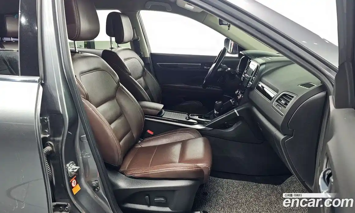 Renault QM6 2017 2.0 гидро в Москве № 2129291, фото 15