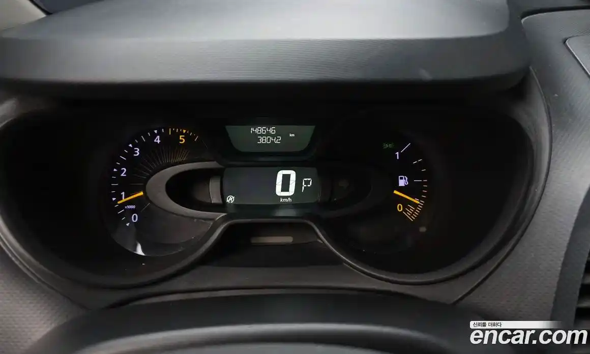 Renault QM3 2016 1.5 гидро в Москве № 2129354, фото 8
