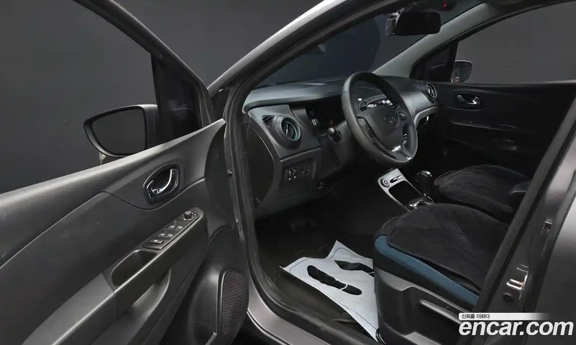 Renault QM3 2016 1.5 гидро в Москве № 2129354, фото 10