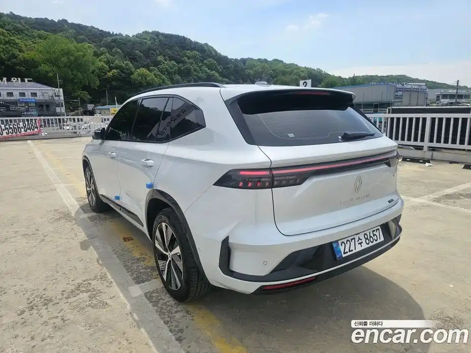Renault Grand Koleos 2025 1.5 гидро в Москве № 2129493, фото 11