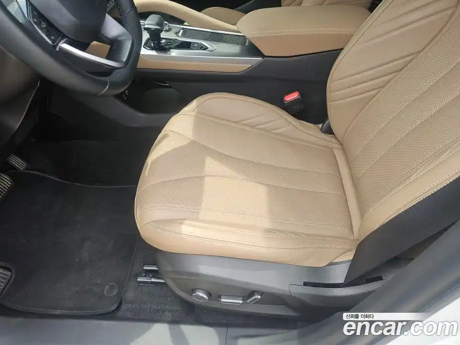 Renault Grand Koleos 2025 1.5 гидро в Москве № 2129493, фото 10