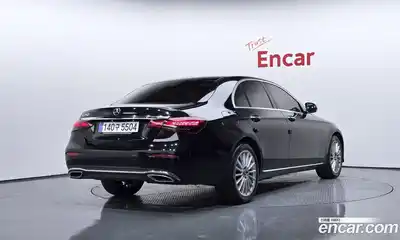 Mercedes-Benz E-Class 2021 2.0 гидро в Москве № 2129500, миниатюра 2