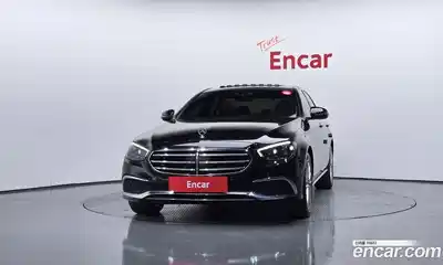 Mercedes-Benz E-Class 2021 2.0 гидро в Москве № 2129500, миниатюра 3