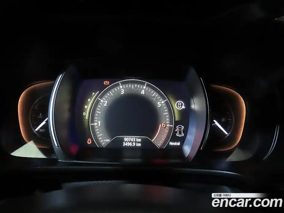 Renault QM6 2019 2.0 гидро в Москве № 2129598, фото 9