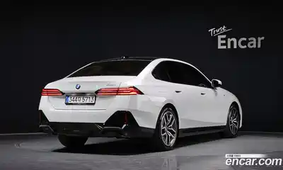 BMW 5-Series 2025 2.0 гидро в Москве № 2129847, миниатюра 2