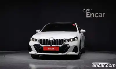BMW 5-Series 2025 2.0 гидро в Москве № 2129847, миниатюра 3