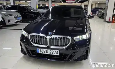 BMW 5-Series 2024 2.0 гидро в Москве № 2129891, миниатюра 2