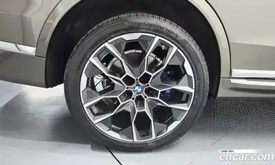 BMW X7 2024 3.0 гидро в Москве № 2130281, миниатюра 5