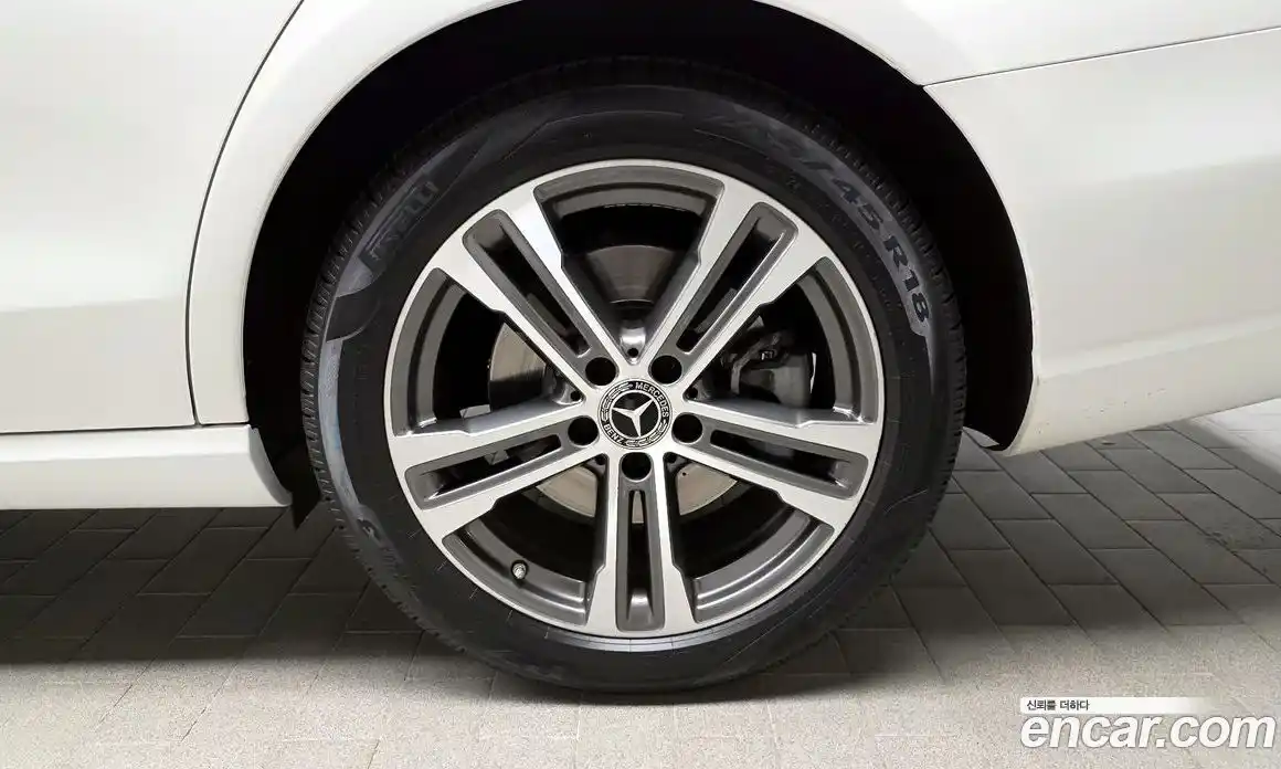 Mercedes-Benz E-Class 2021 2.0 гидро в Москве № 2130332, фото 7