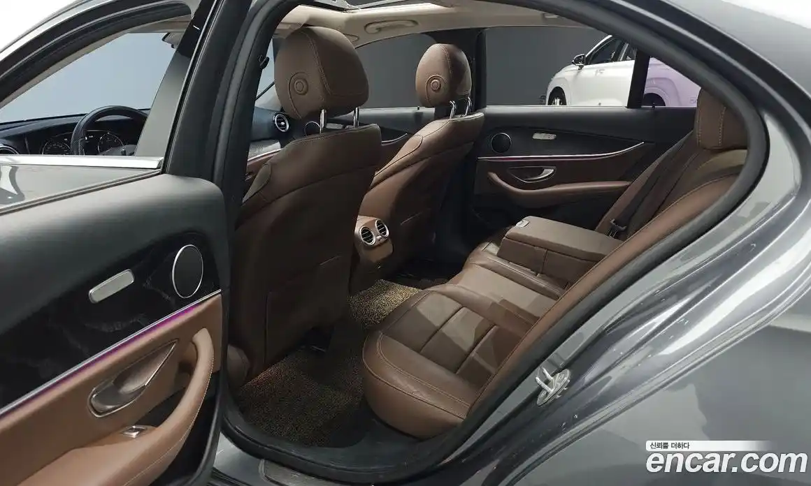 Mercedes-Benz E-Class 2017 1.9 гидро в Москве № 2130924, фото 12