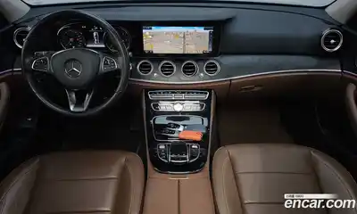 Mercedes-Benz E-Class 2017 1.9 гидро в Москве № 2130924, миниатюра 7