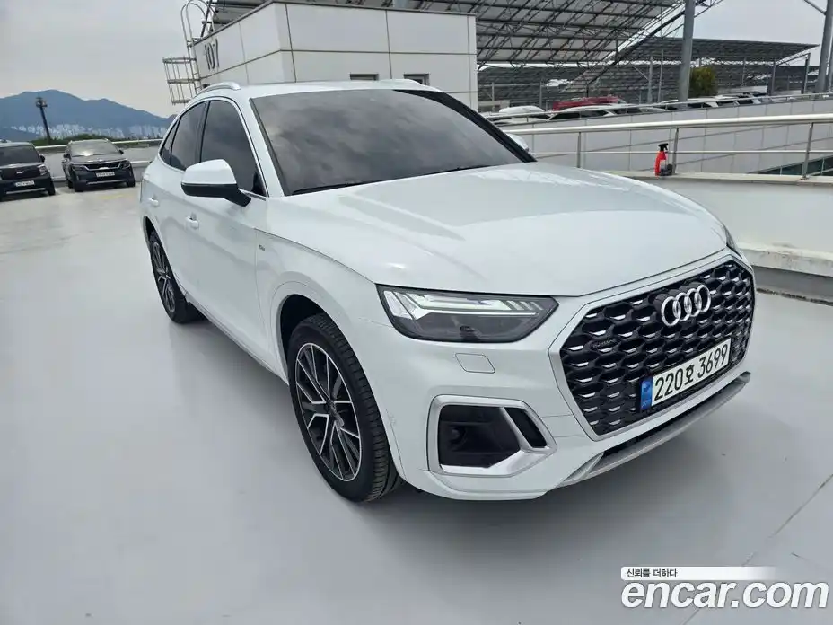 Audi Q5 2023 2.0 гидро в Москве № 2131005, фото 20