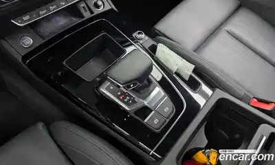 Audi Q5 2022 2.0 гидро в Москве № 2131034, миниатюра 12