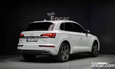 Audi Q5 2022 2.0 гидро в Москве № 2131034, миниатюра 2