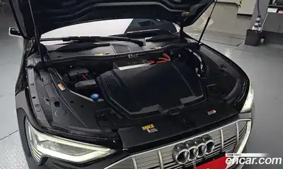 Audi e-tron 2021 0.2 гидро в Москве № 2131057, миниатюра 5