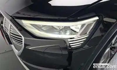 Audi e-tron 2021 0.2 гидро в Москве № 2131057, миниатюра 7
