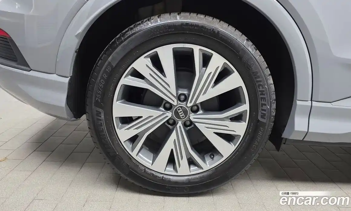Audi Q4 e-tron 2023 0.2 гидро в Москве № 2131058, фото 5