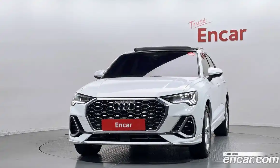 Audi Q3 2023 2.0 гидро в Москве № 2131077, фото 3