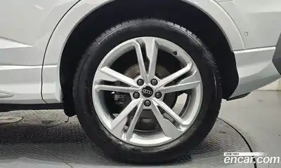 Audi Q3 2023 2.0 гидро в Москве № 2131077, миниатюра 7