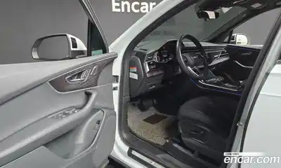 Audi Q7 2021 3.0 гидро в Москве № 2131085, миниатюра 10
