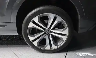 Audi Q8 2022 3.0 гидро в Москве № 2131132, миниатюра 7