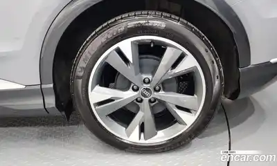 Audi Q4 e-tron 2023 0.2 гидро в Москве № 2131183, миниатюра 7