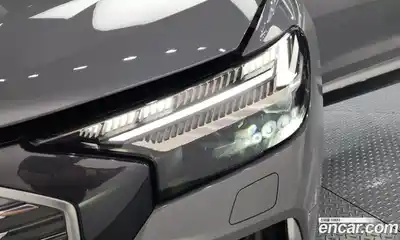 Audi Q4 e-tron 2023 0.2 гидро в Москве № 2131183, миниатюра 8