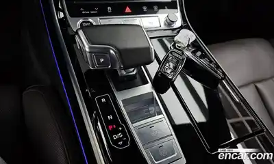 Audi A8 2021 3.0 гидро в Москве № 2131200, миниатюра 12